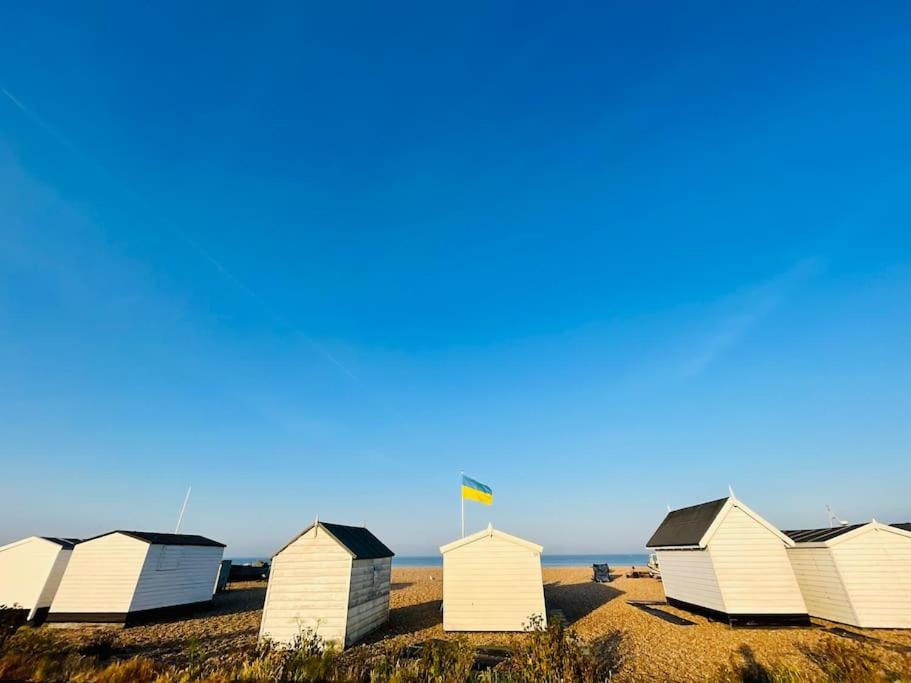 Northdene Cottage - Cosy Old Fisherman'S Cottage Two Mins From Sea - Free Parking - Wood Burning Stove - Roll Top Bath - Dog Friendly 迪尔 外观 照片