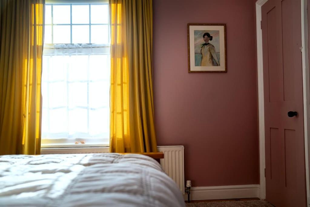 Northdene Cottage - Cosy Old Fisherman'S Cottage Two Mins From Sea - Free Parking - Wood Burning Stove - Roll Top Bath - Dog Friendly 迪尔 外观 照片